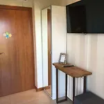 En
