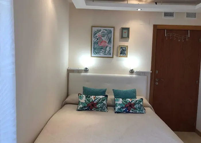 ベッド・アンド・ブレックファスト En *